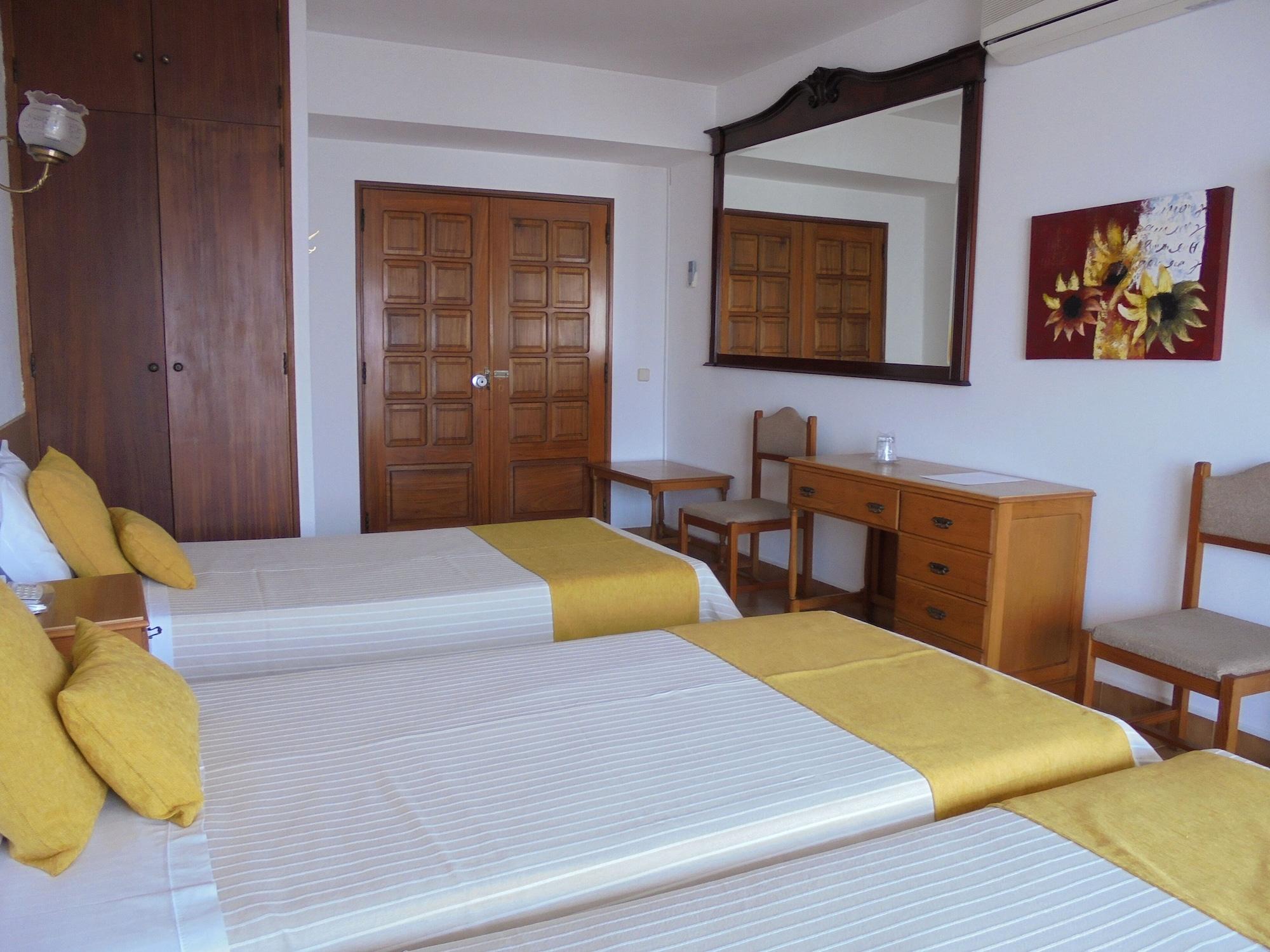 לאגוּ‏ש Boutique Hotel Marina S. Roque מראה חיצוני תמונה