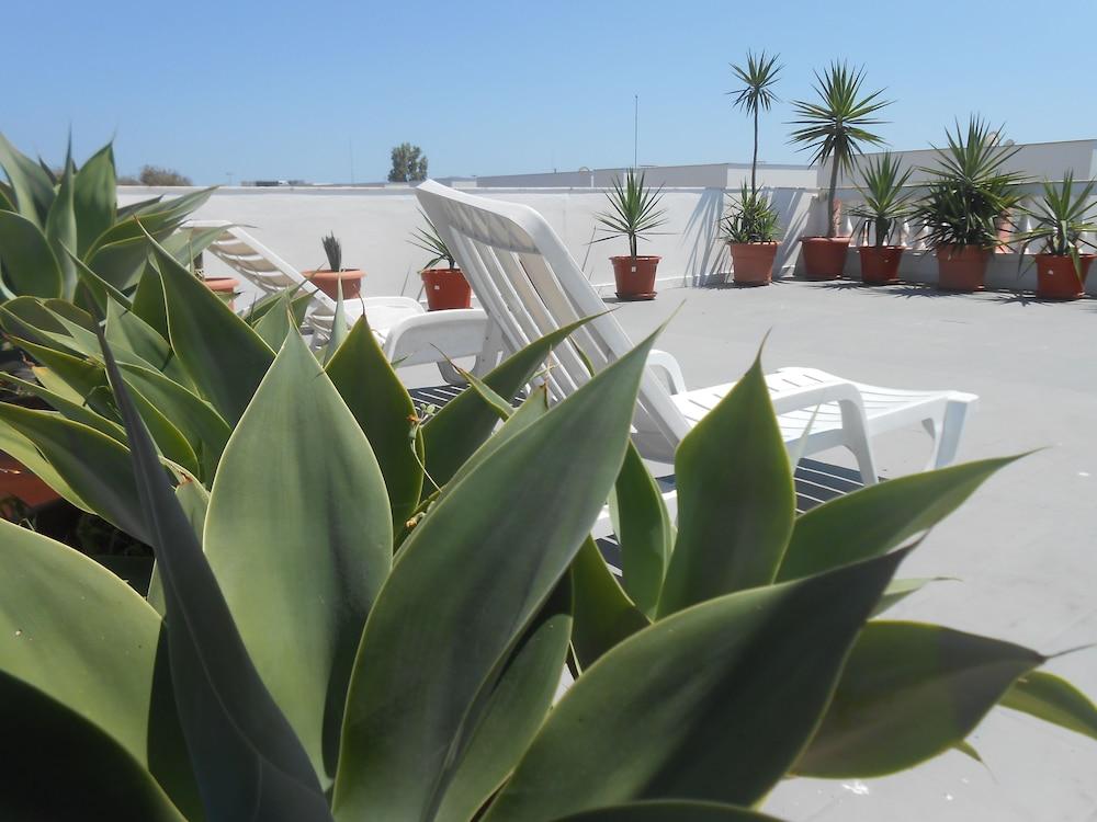 לאגוּ‏ש Boutique Hotel Marina S. Roque מראה חיצוני תמונה
