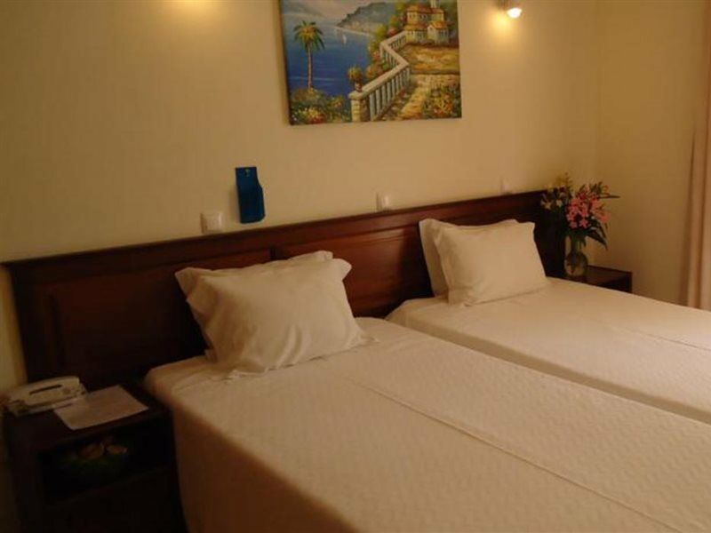 לאגוּ‏ש Boutique Hotel Marina S. Roque מראה חיצוני תמונה